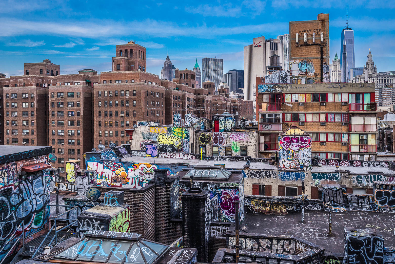 New York Chinatwon Rooftops graffiti